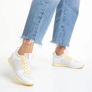 Black Friday - Отстъпки Дамски спортни обувки  бели със жълто от еко кожа и текстилен материал  Clarita Промоция