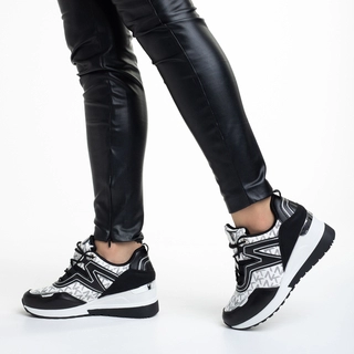 Black Friday - Отстъпки Дамски спортни обувки  черни  от еко кожа  Ramonda Промоция