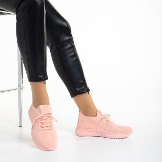 Love Sales - Отстъпки Дамски спортни обувки светло розови  от текстилен материал  Kassidy Промоция