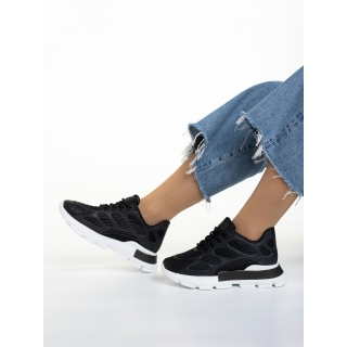 Easter Sale - Отстъпки Дамски спортни обувки  черни  от текстилен материал  Wera Промоция