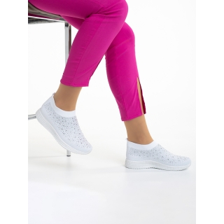 Love Sales - Отстъпки Дамски спортни обувки  бели от текстилен материал  Sorrel Промоция