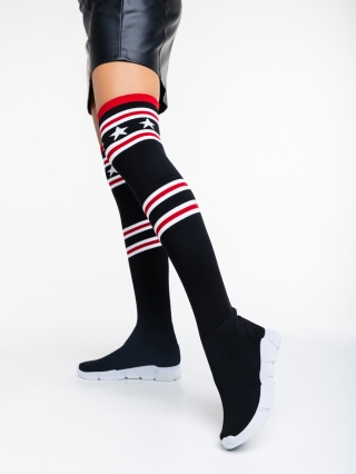 Сезон на намаленията - Отстъпки Дамски спортни обувки черни с бяло от текстилен материал Alisa Промоция