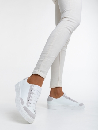 Back to School - Отстъпки Дамски спортни обувки бели от еко кожа Giorgina Промоция