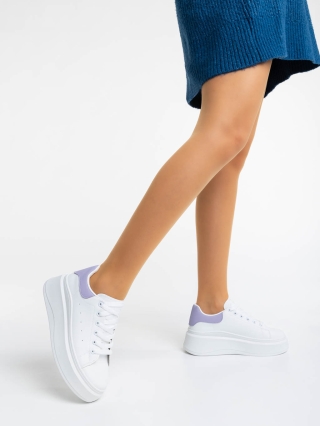 Love Sales - Отстъпки Дамски спортни обувки бели с лилаво от екологична кожа Aleesha Промоция