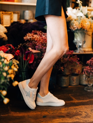 Women's Month - Отстъпки Дамски  спортни обувки бели с синю от екологична кожа Yeva Промоция